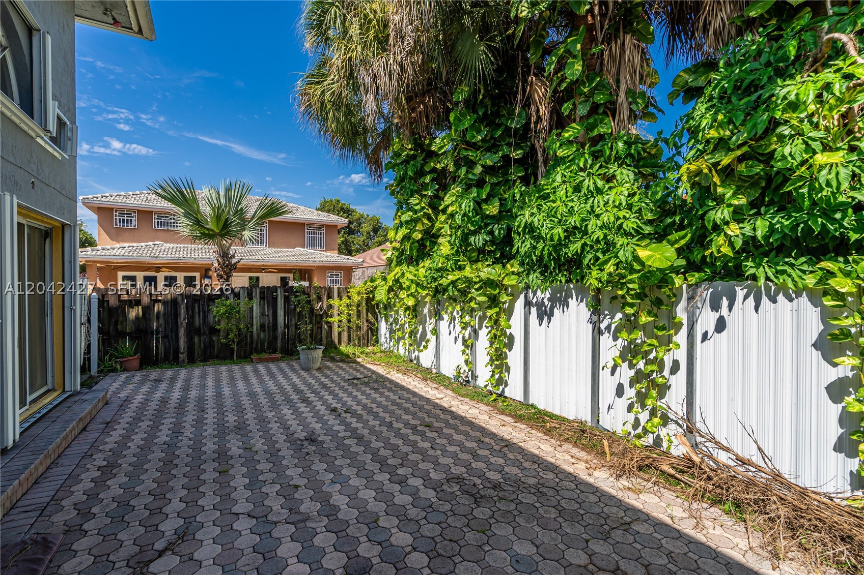 WEST LAKES GARDENS 1ST AD - Residential