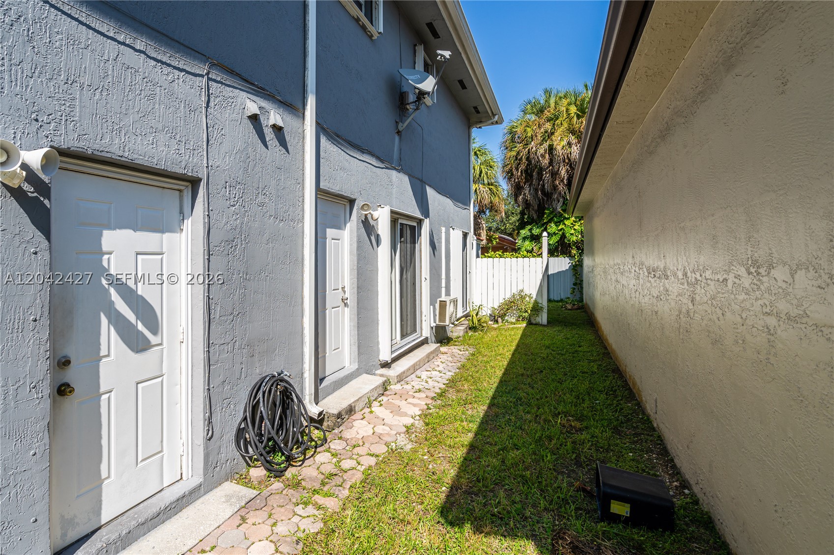WEST LAKES GARDENS 1ST AD - Residential