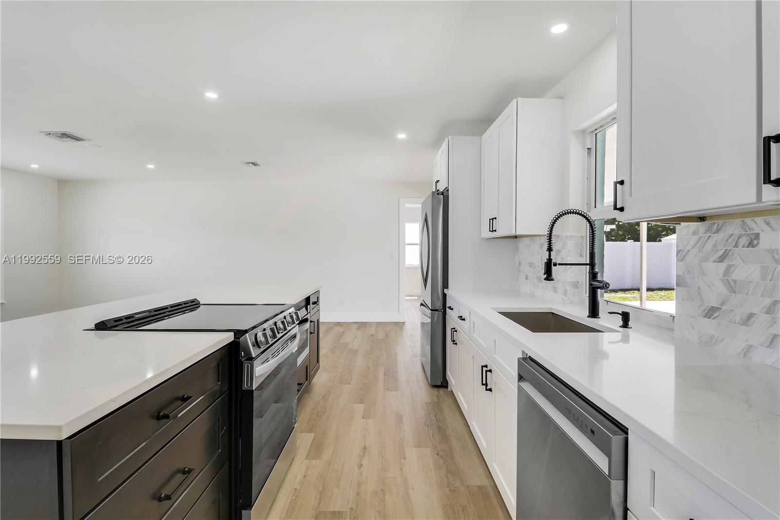HIGHWOOD - Residential
