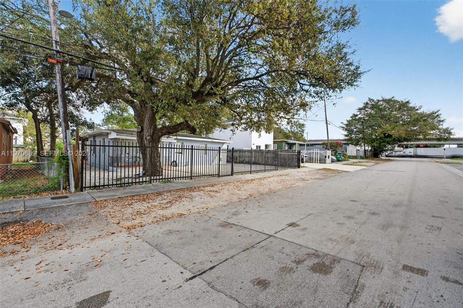 ROOSEVELT PARK - Residential