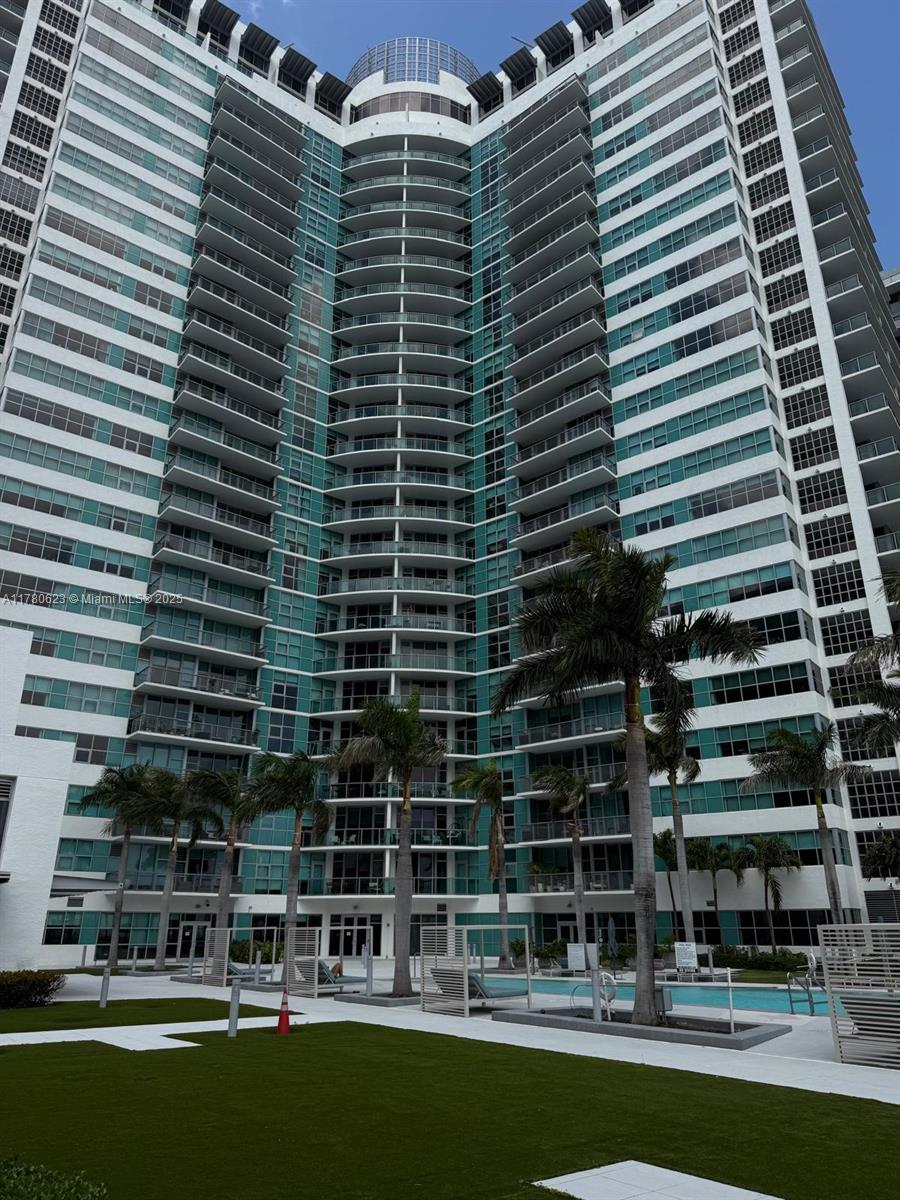 FOUR MIDTOWN MIAMI CONDO - Residential Lease