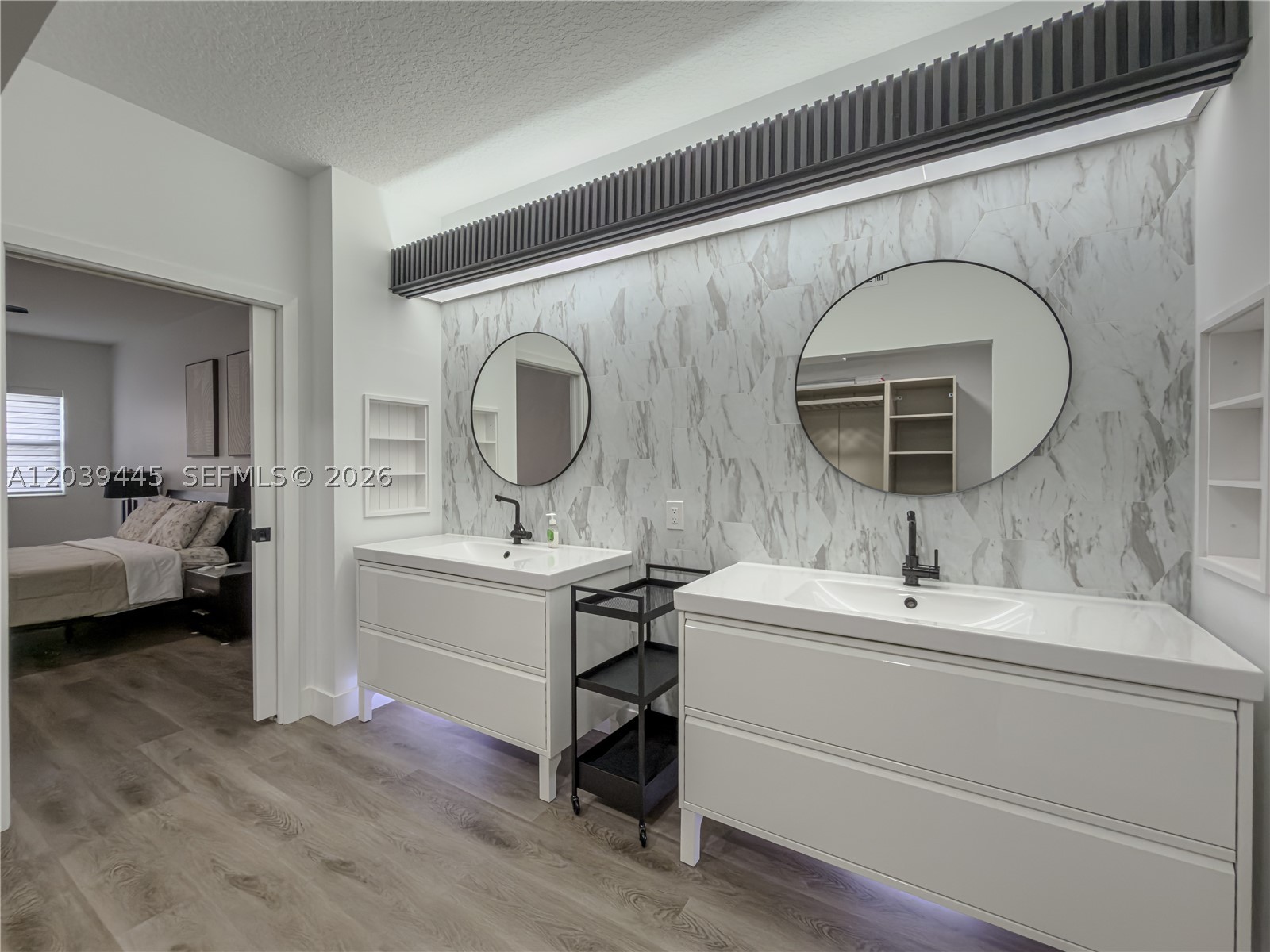 CAPTIVA CONDO B - Residential