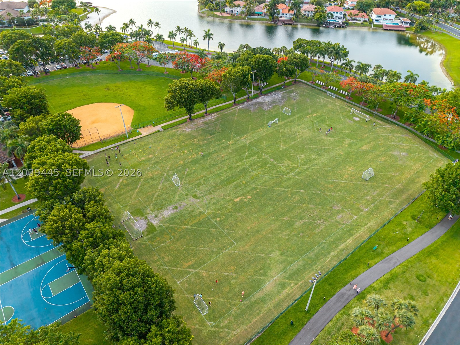 CAPTIVA CONDO B - Residential