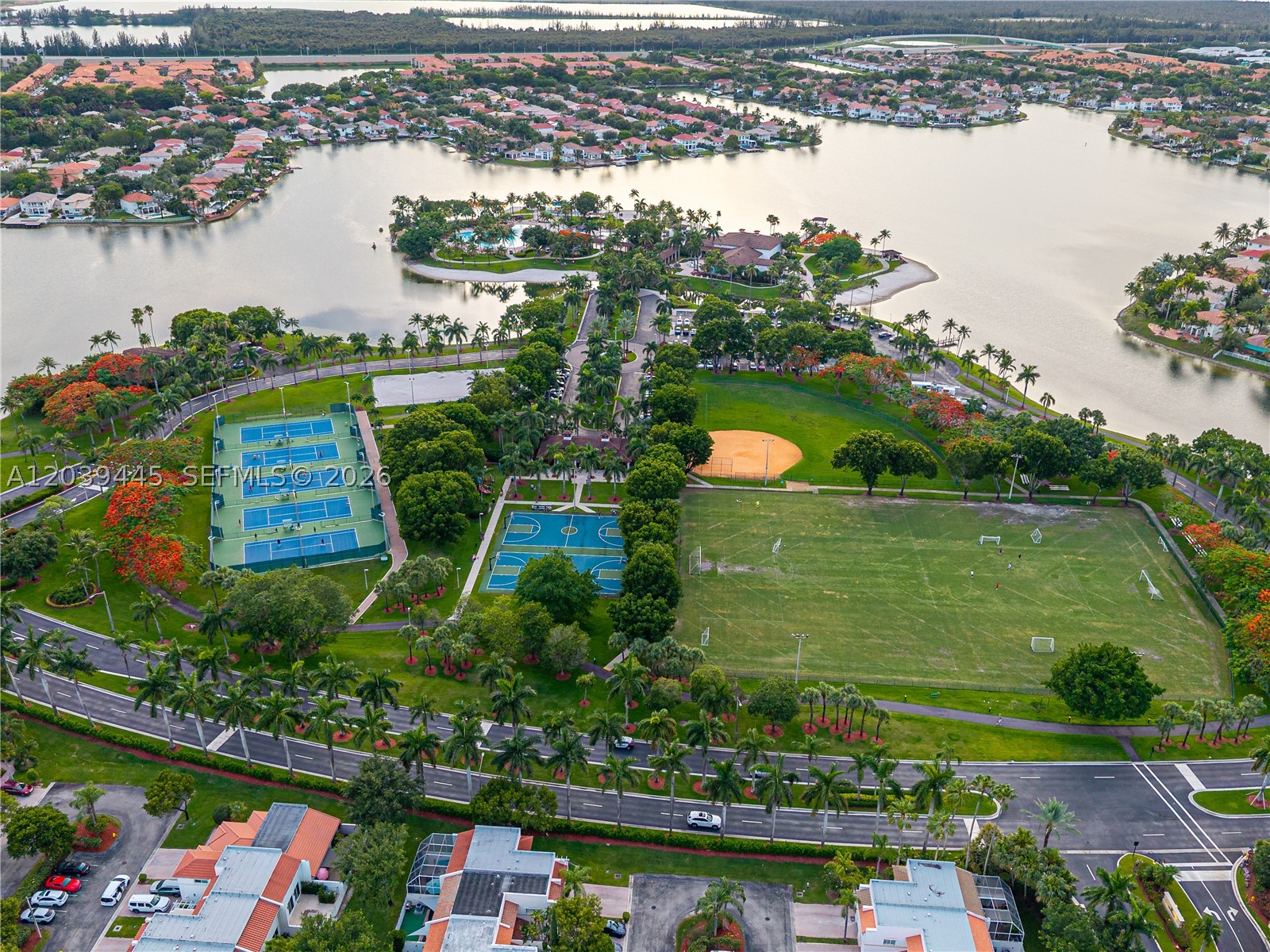 CAPTIVA CONDO B - Residential