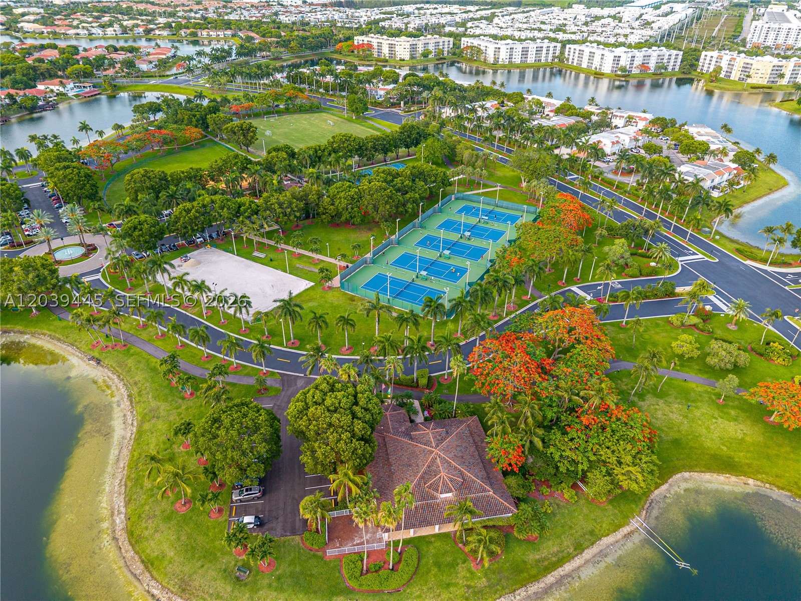 CAPTIVA CONDO B - Residential