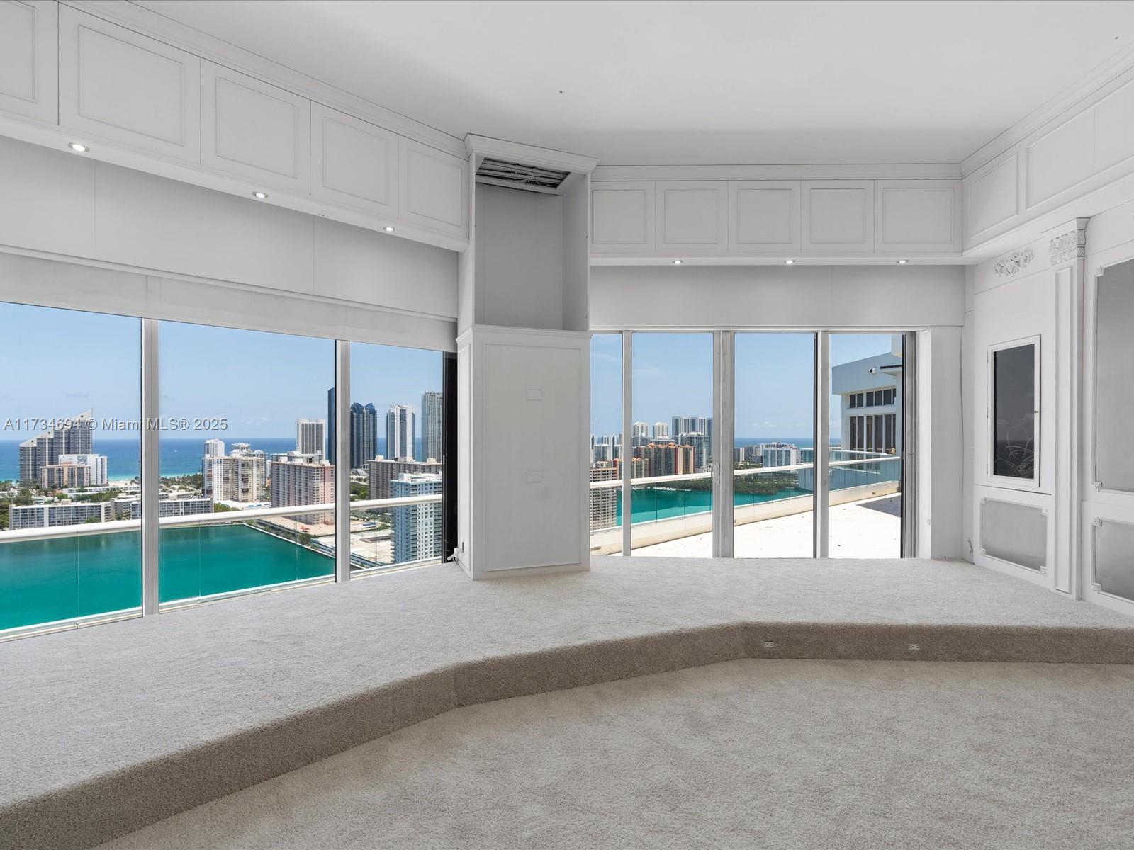 2600 ISL BLVD WILLIAMS IS - Residential