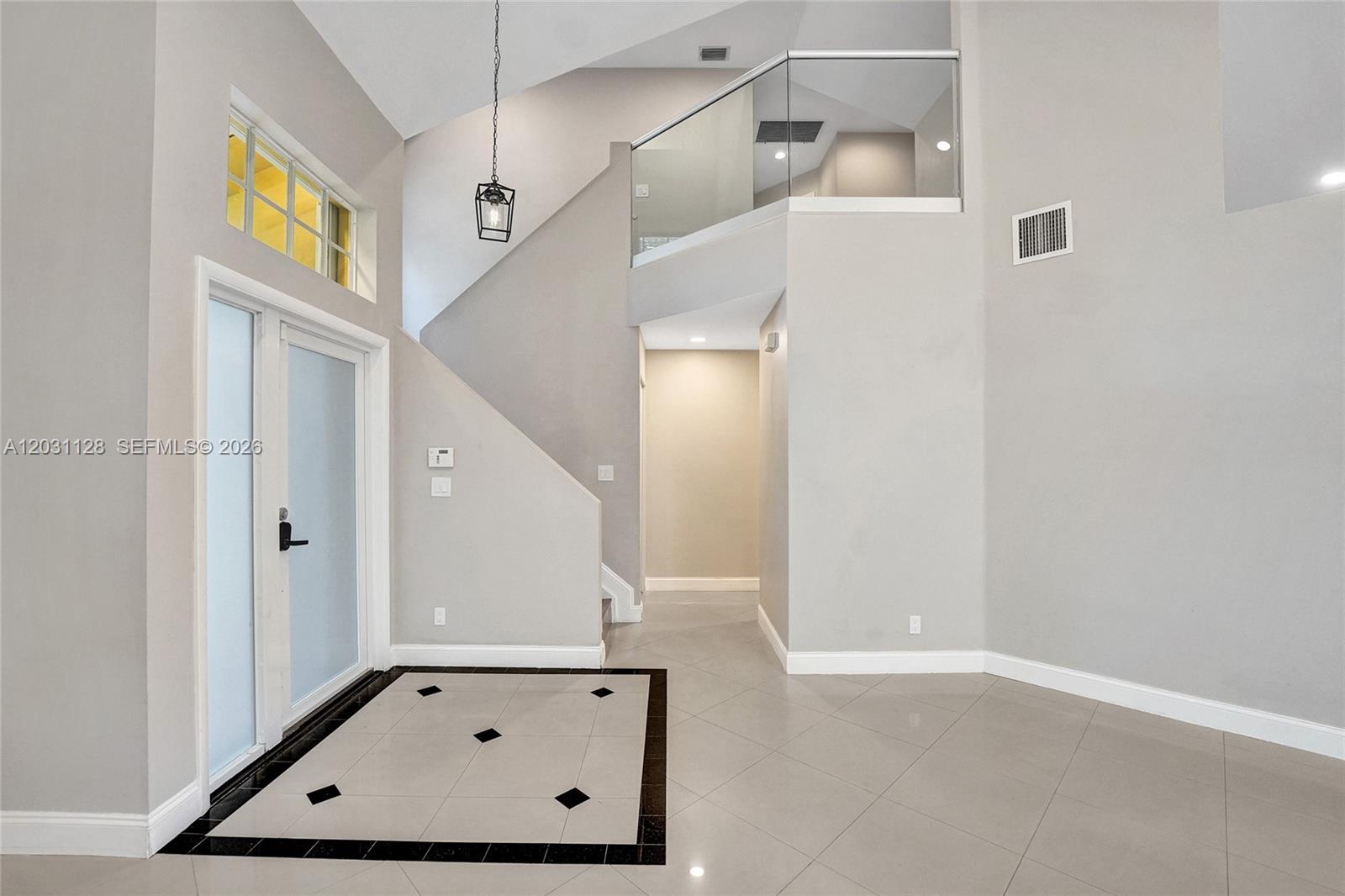 EMBASSY LAKES - Residential
