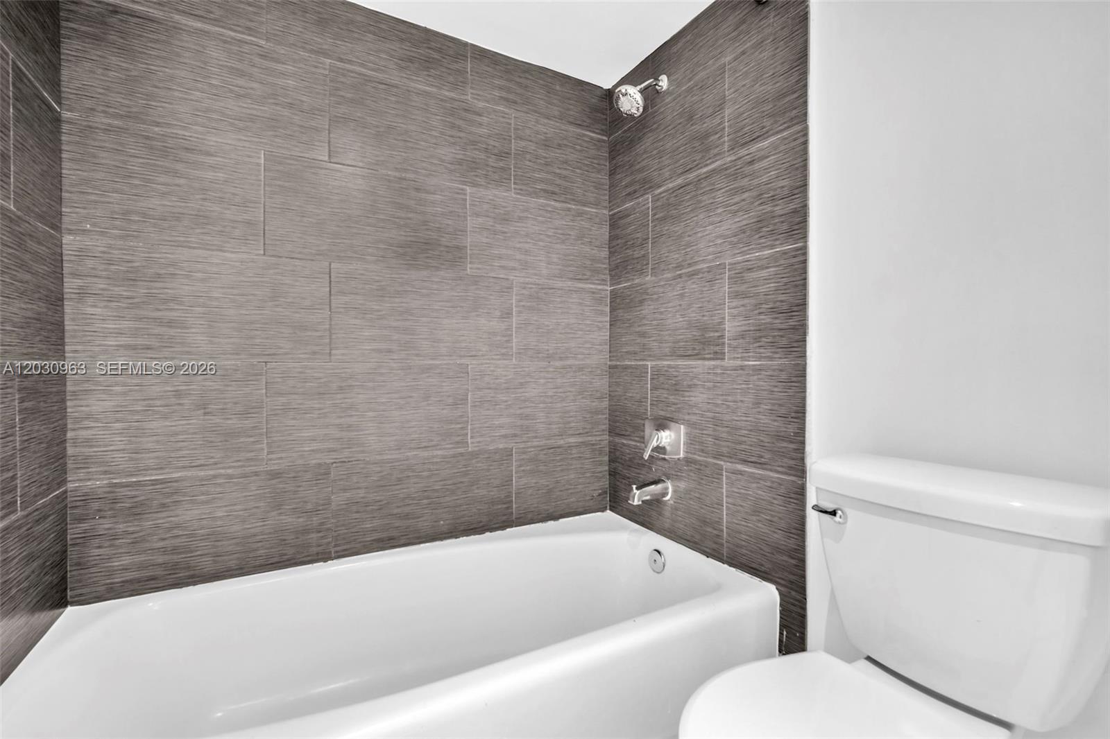 DELVISTA TOWERS CONDO - Residential