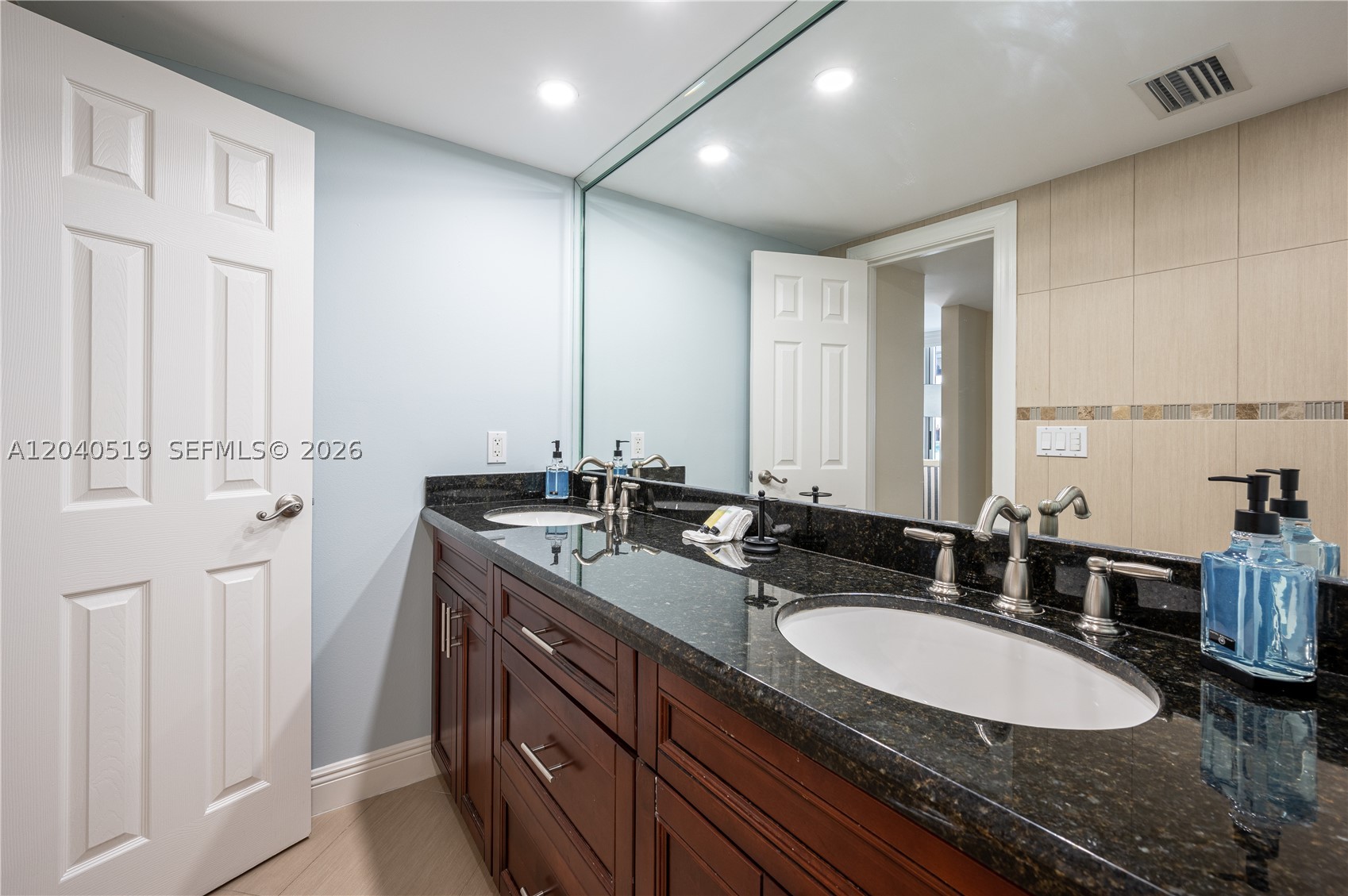 SIAN OCEAN RESIDENCES CON - Residential