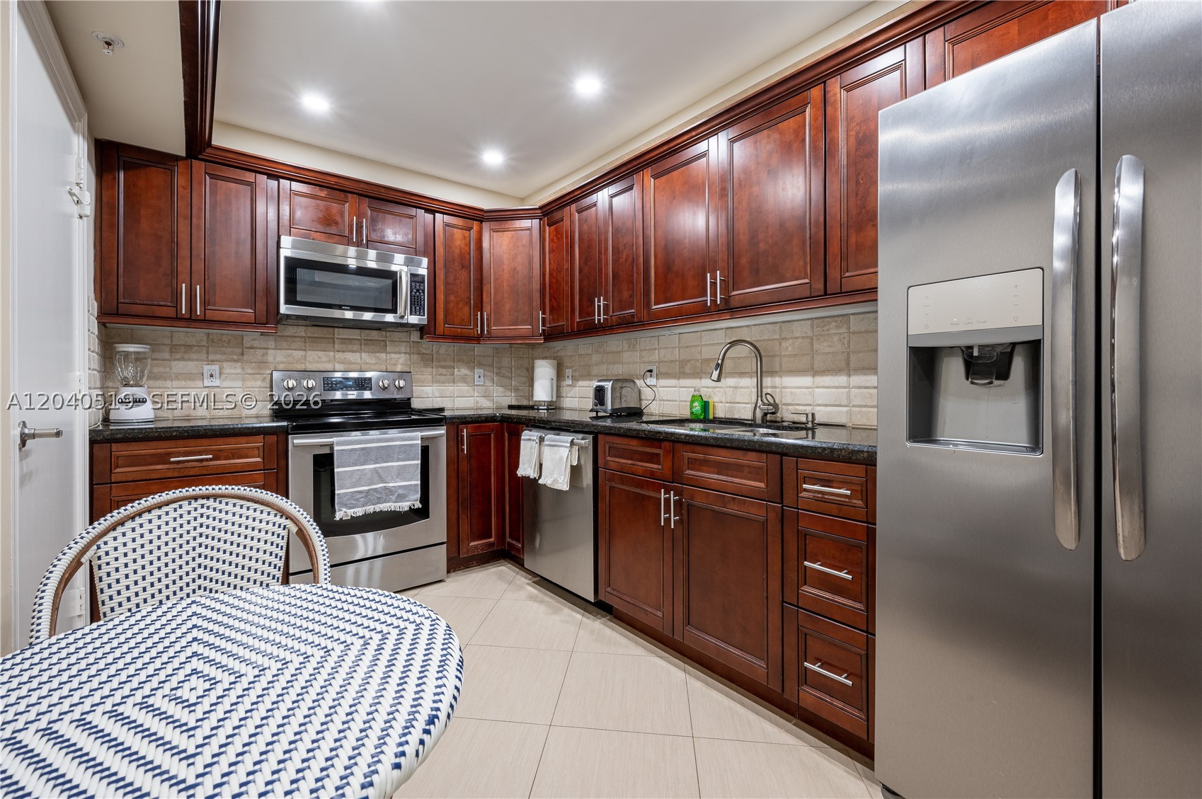 SIAN OCEAN RESIDENCES CON - Residential