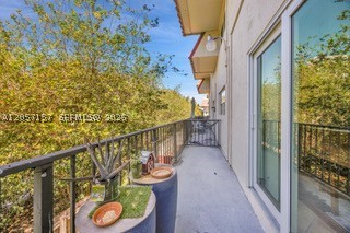 VILLAS OF PINECREST CONDO - Residential