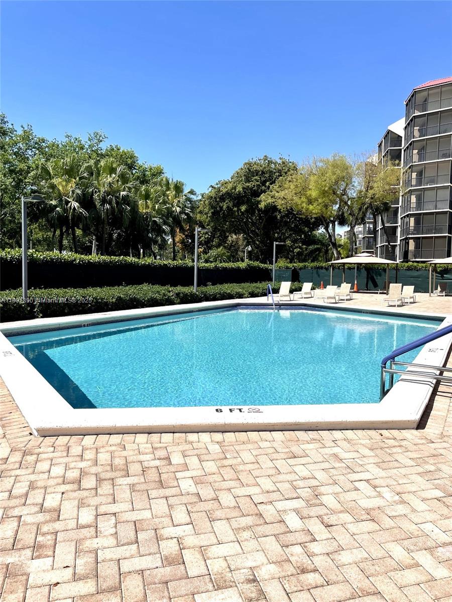 BRAVURA I CONDO - Residential Lease