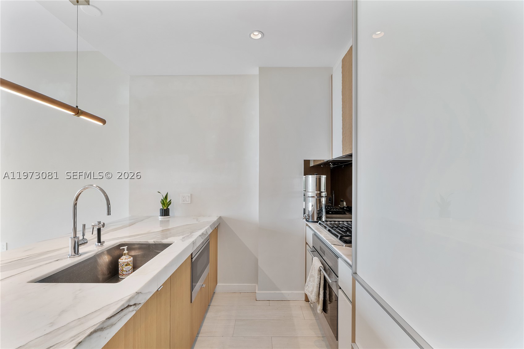 CLUB RESIDENCES AT PARK G - Residential