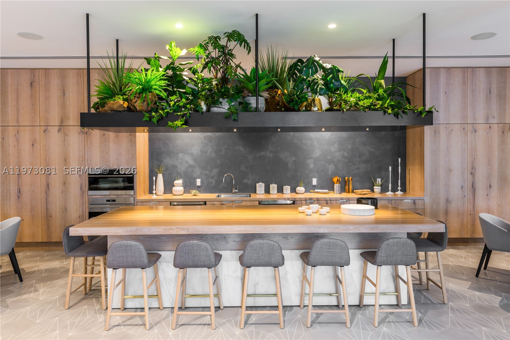 CLUB RESIDENCES AT PARK G - Residential