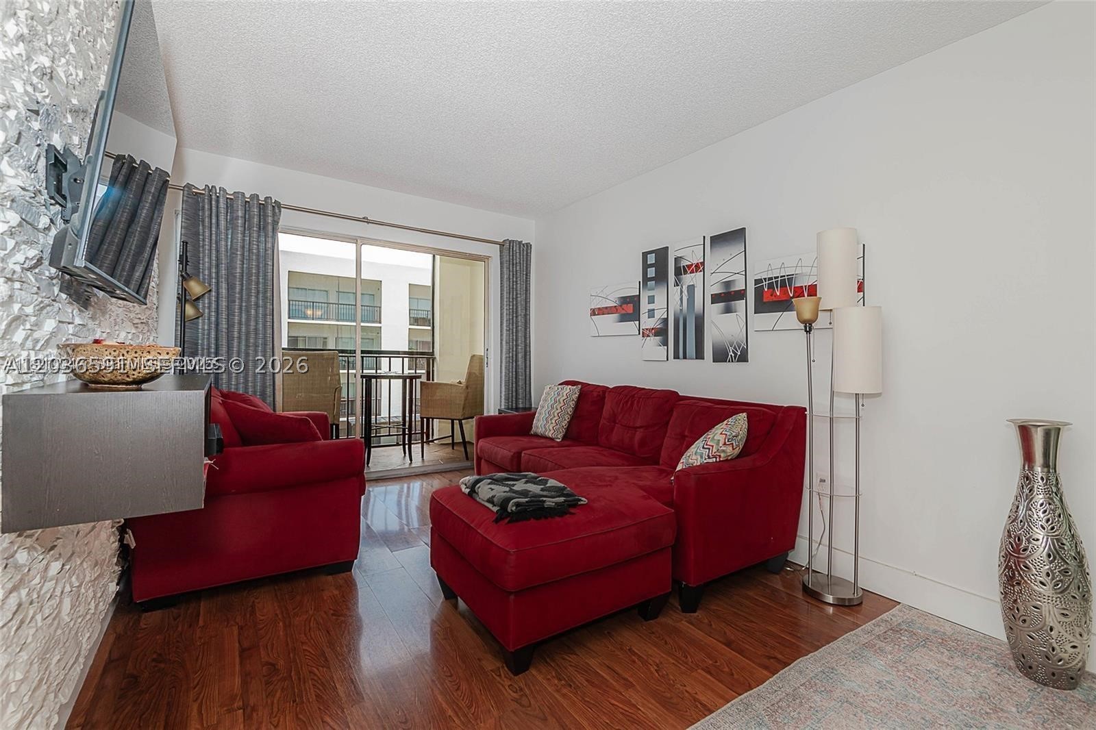 LE CARTIER CONDO - Residential Lease