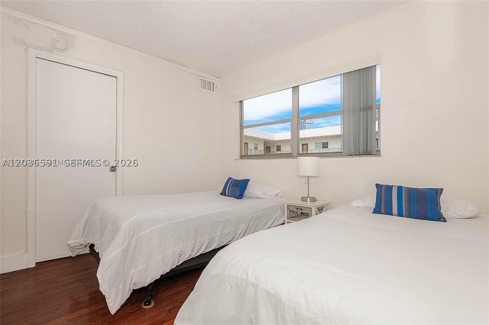 LE CARTIER CONDO - Residential Lease