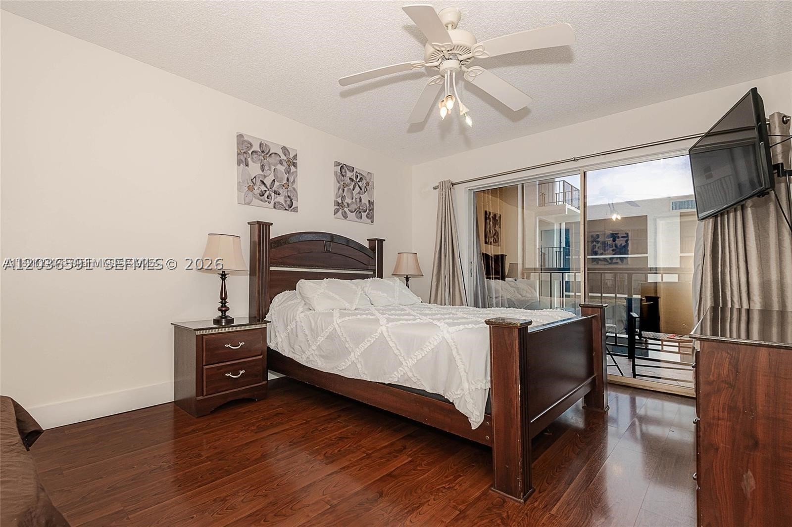 LE CARTIER CONDO - Residential Lease