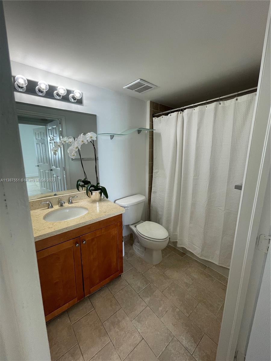 BRICKELL VIEW WEST CONDO - Residential Lease