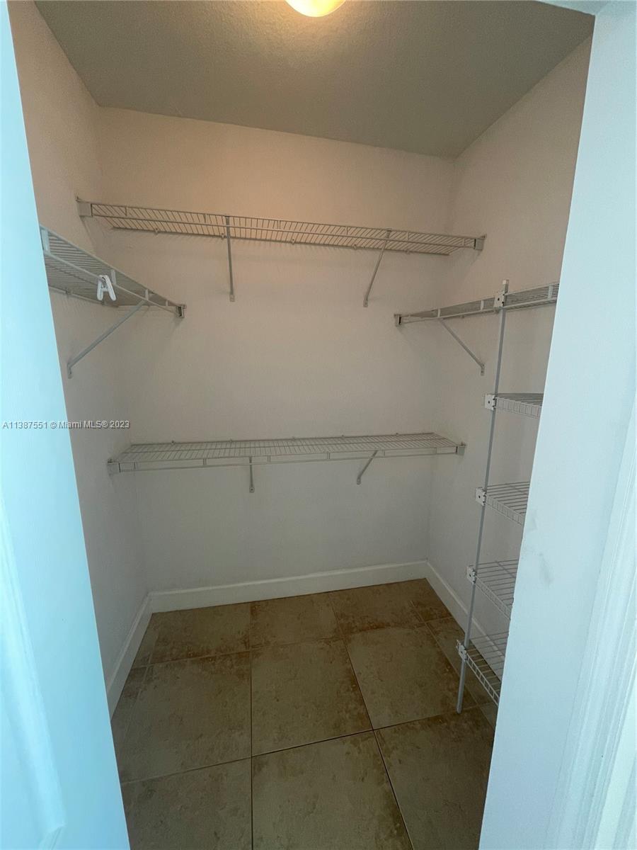 BRICKELL VIEW WEST CONDO - Residential Lease