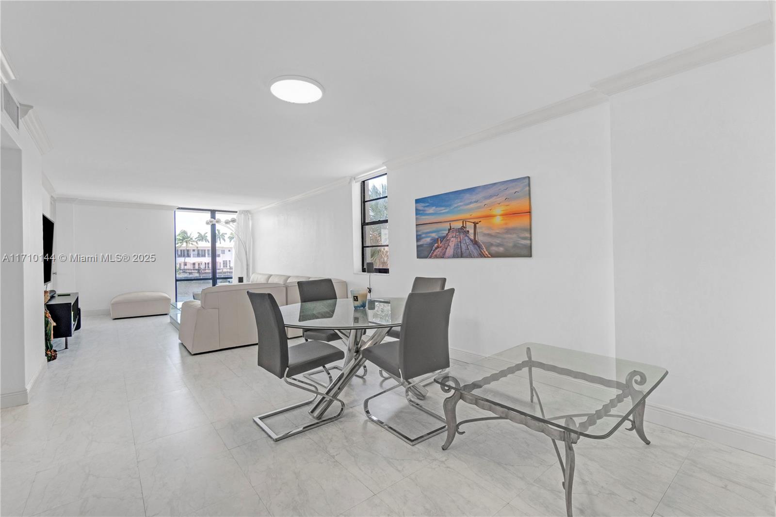 ALLINGTON TOWERS CONDO - Residential