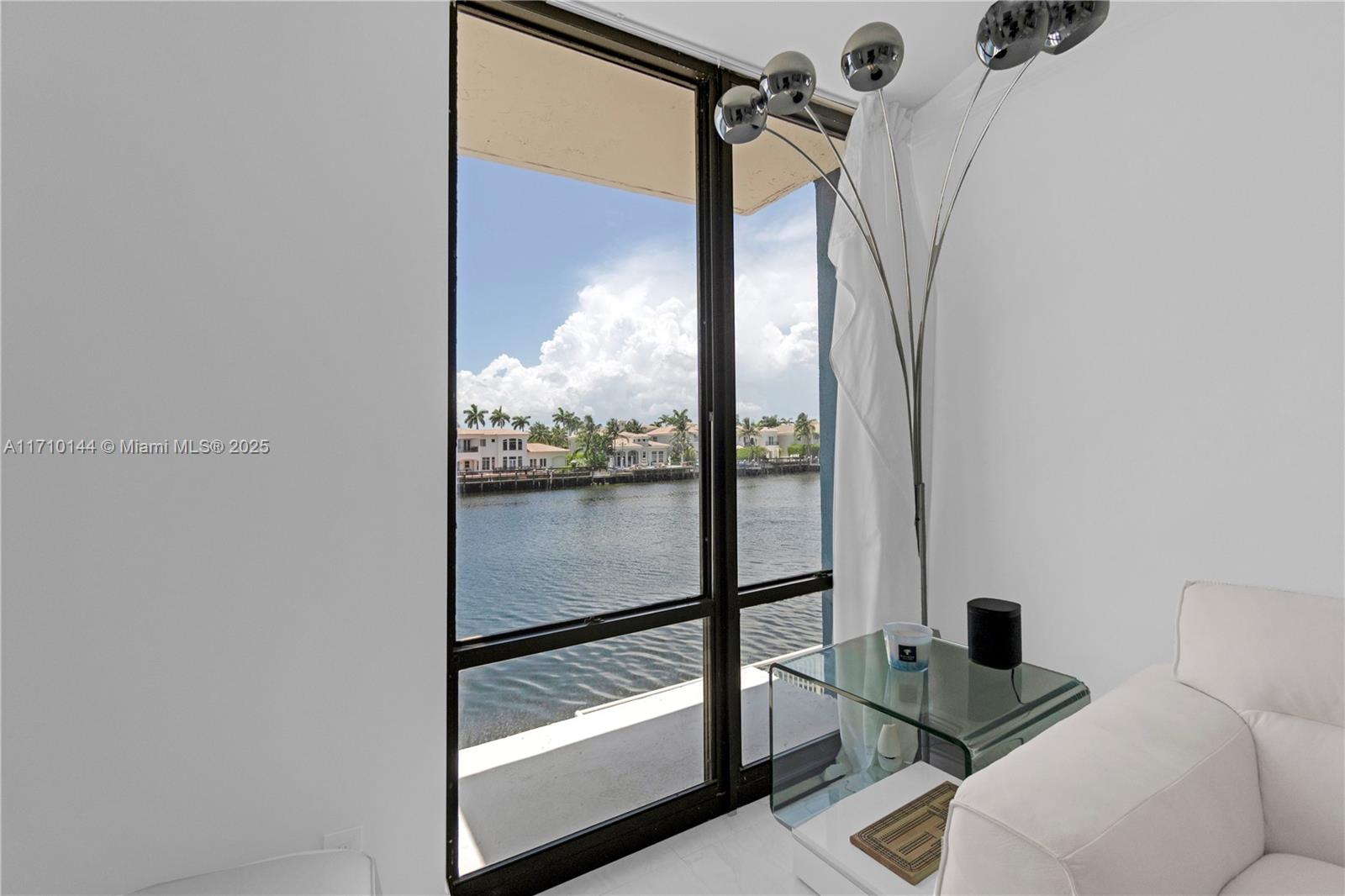 ALLINGTON TOWERS CONDO - Residential