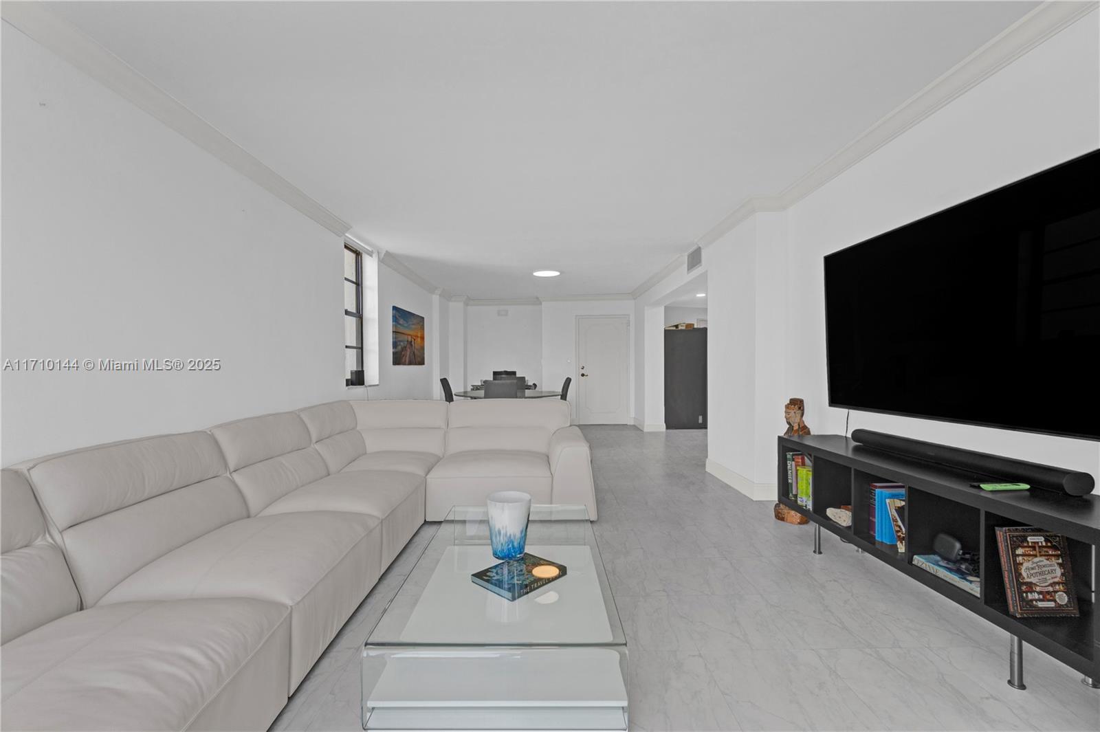ALLINGTON TOWERS CONDO - Residential