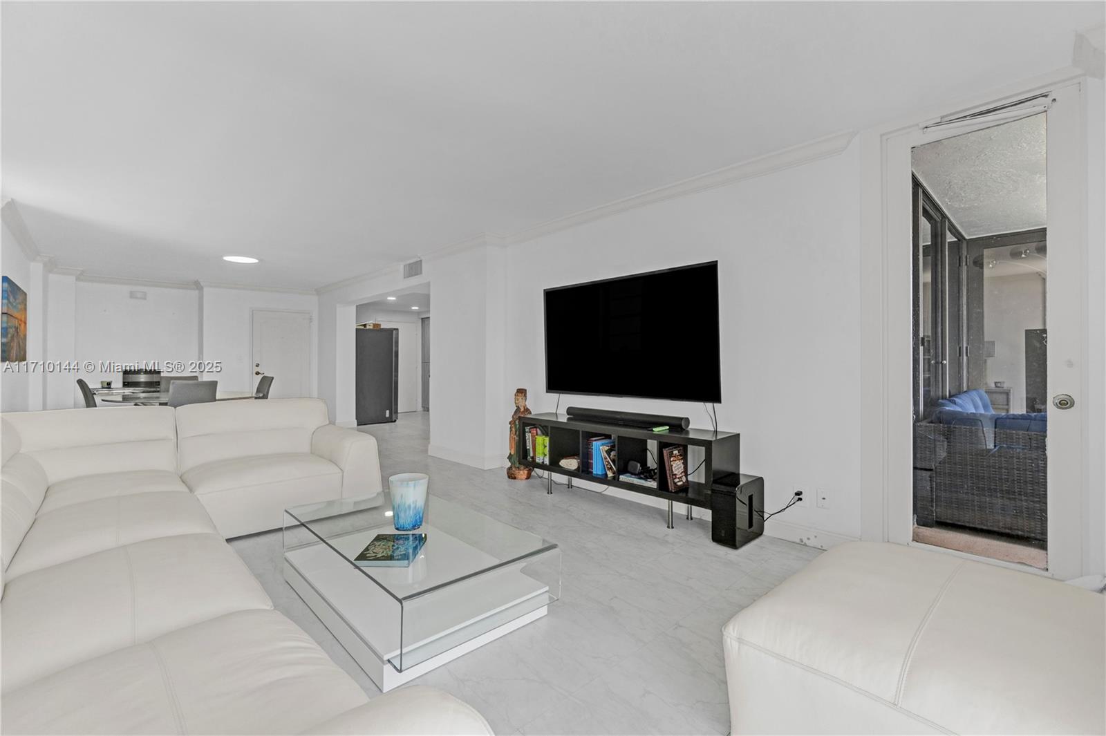 ALLINGTON TOWERS CONDO - Residential