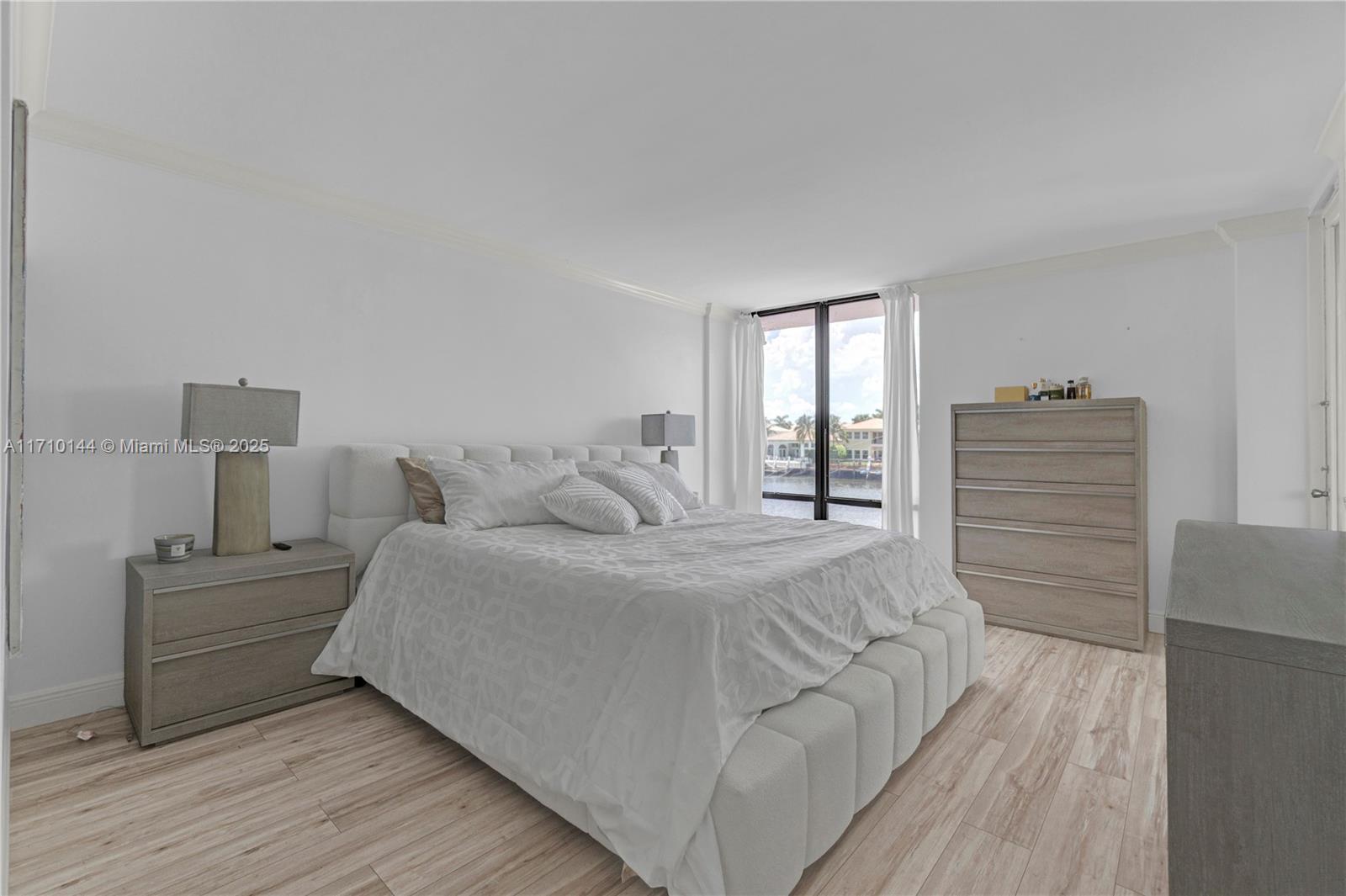 ALLINGTON TOWERS CONDO - Residential