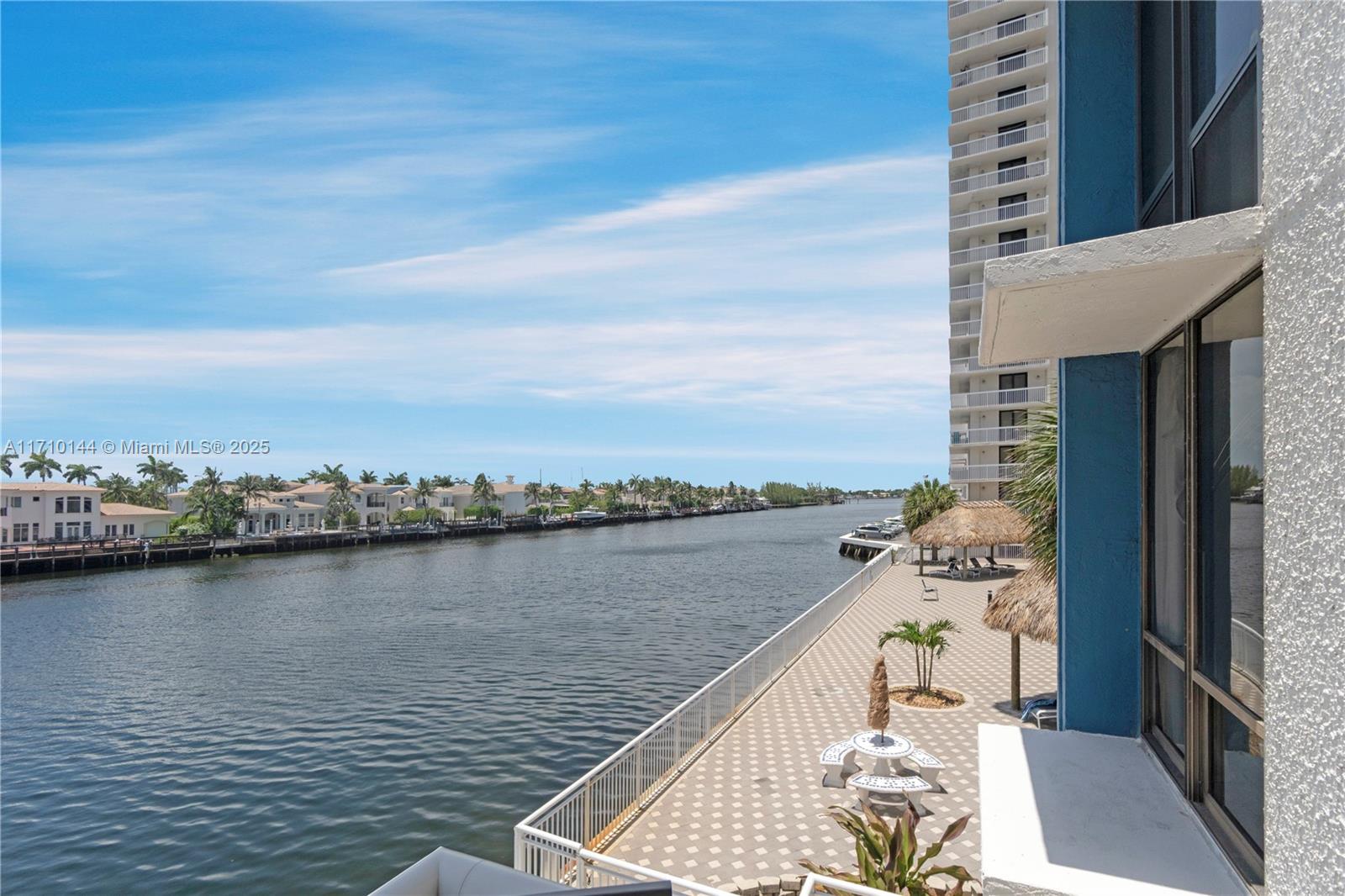 ALLINGTON TOWERS CONDO - Residential