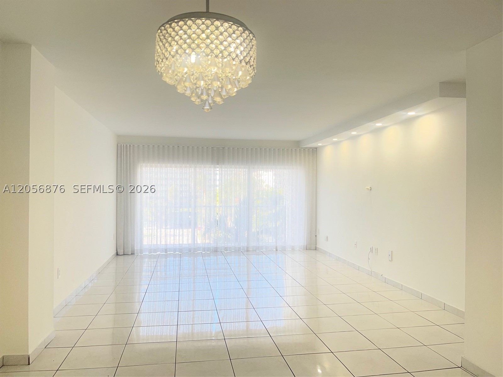 ARLEN HOUSE CONDO - Residential