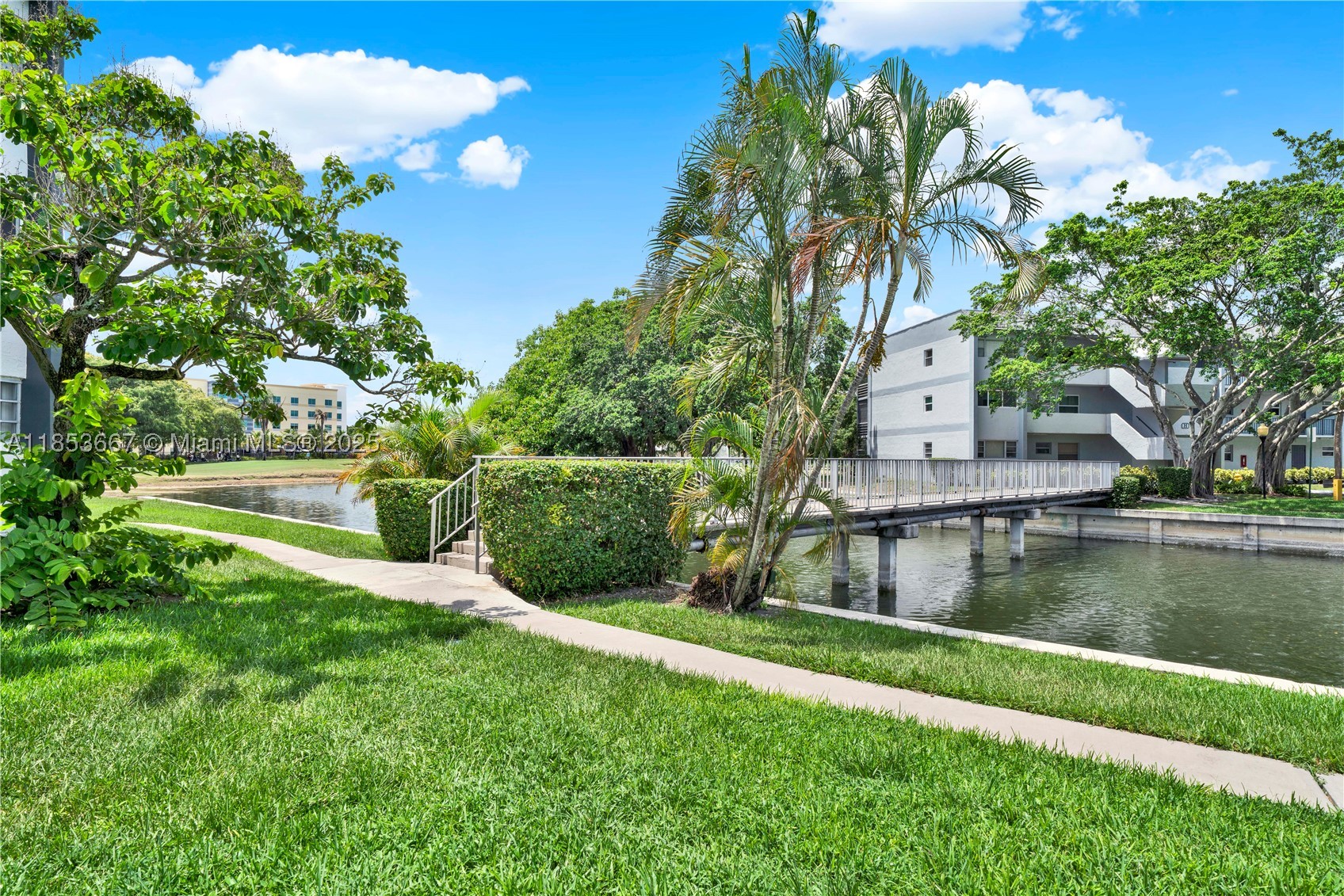 SANDS POINT CONDOMINIUM I - Residential
