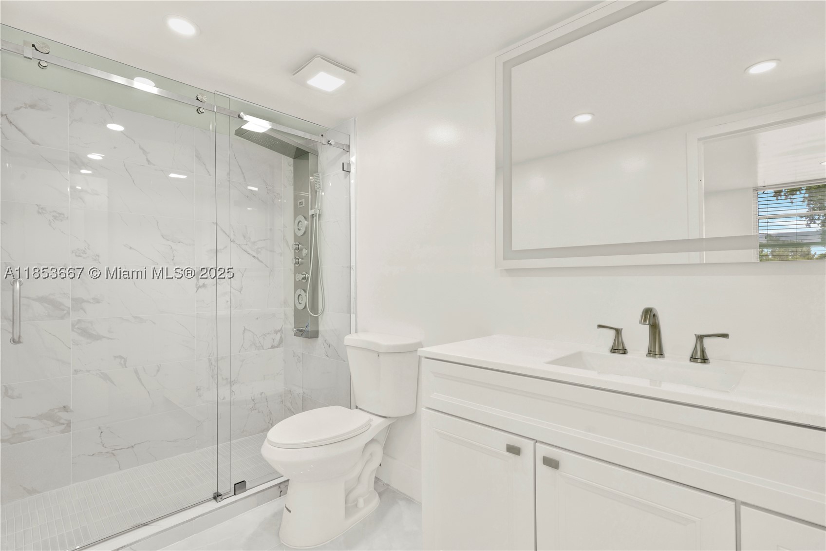SANDS POINT CONDOMINIUM I - Residential
