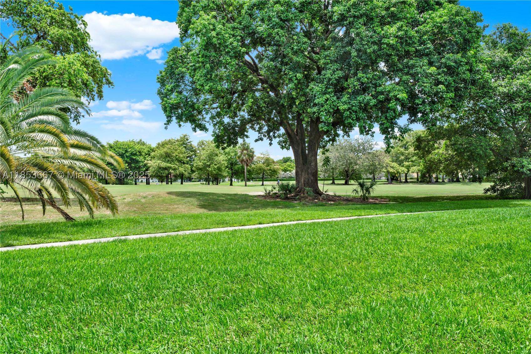 SANDS POINT CONDOMINIUM I - Residential
