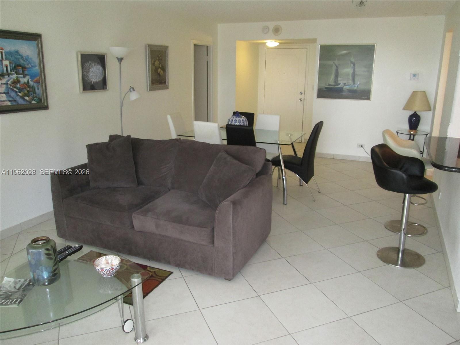 WINSTON TOWERS 400 CONDO - Residential