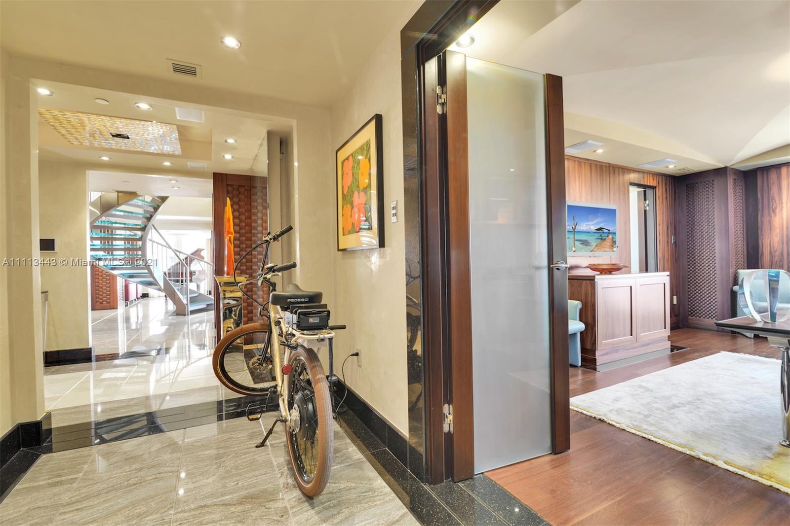 EXCELSIOR CONDO - Residential