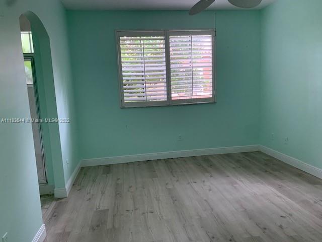 VILLAS AT HARBOR ISLES CO - Residential Lease