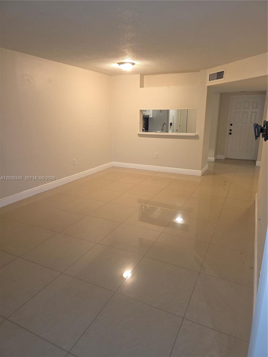 ELAN AT CALUSA CONDO I - Residential Lease
