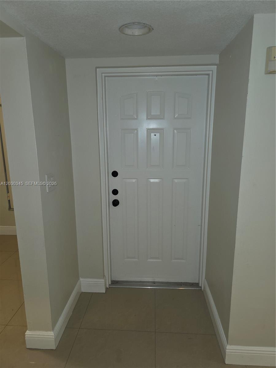 ELAN AT CALUSA CONDO I - Residential Lease