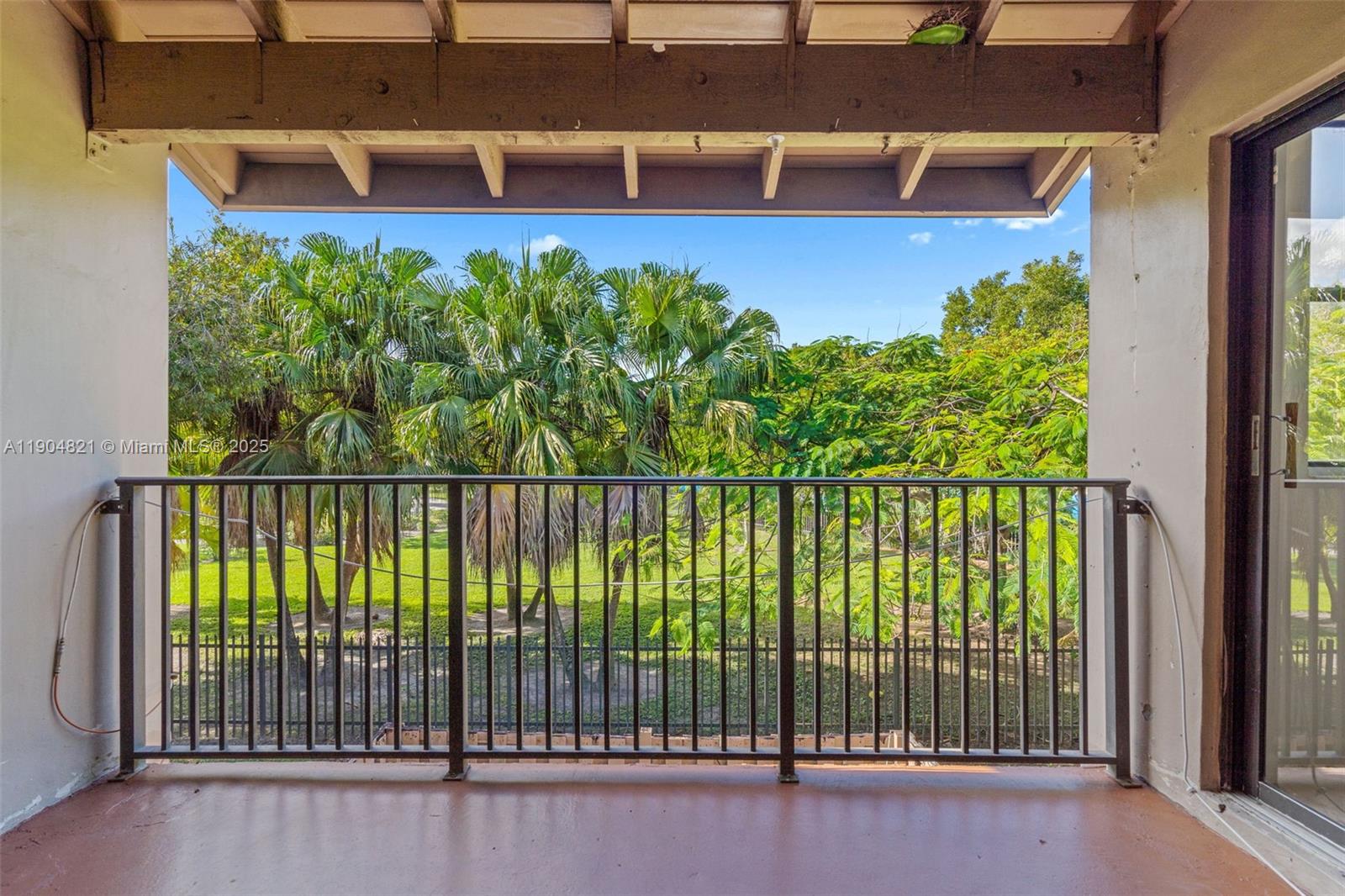 PARK LAKE VILG CONDO PHS - Residential Lease