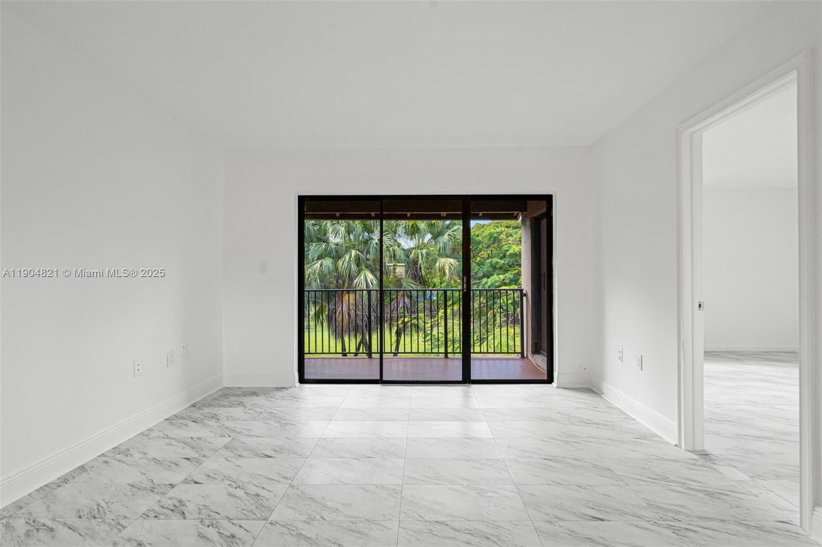 PARK LAKE VILG CONDO PHS - Residential Lease