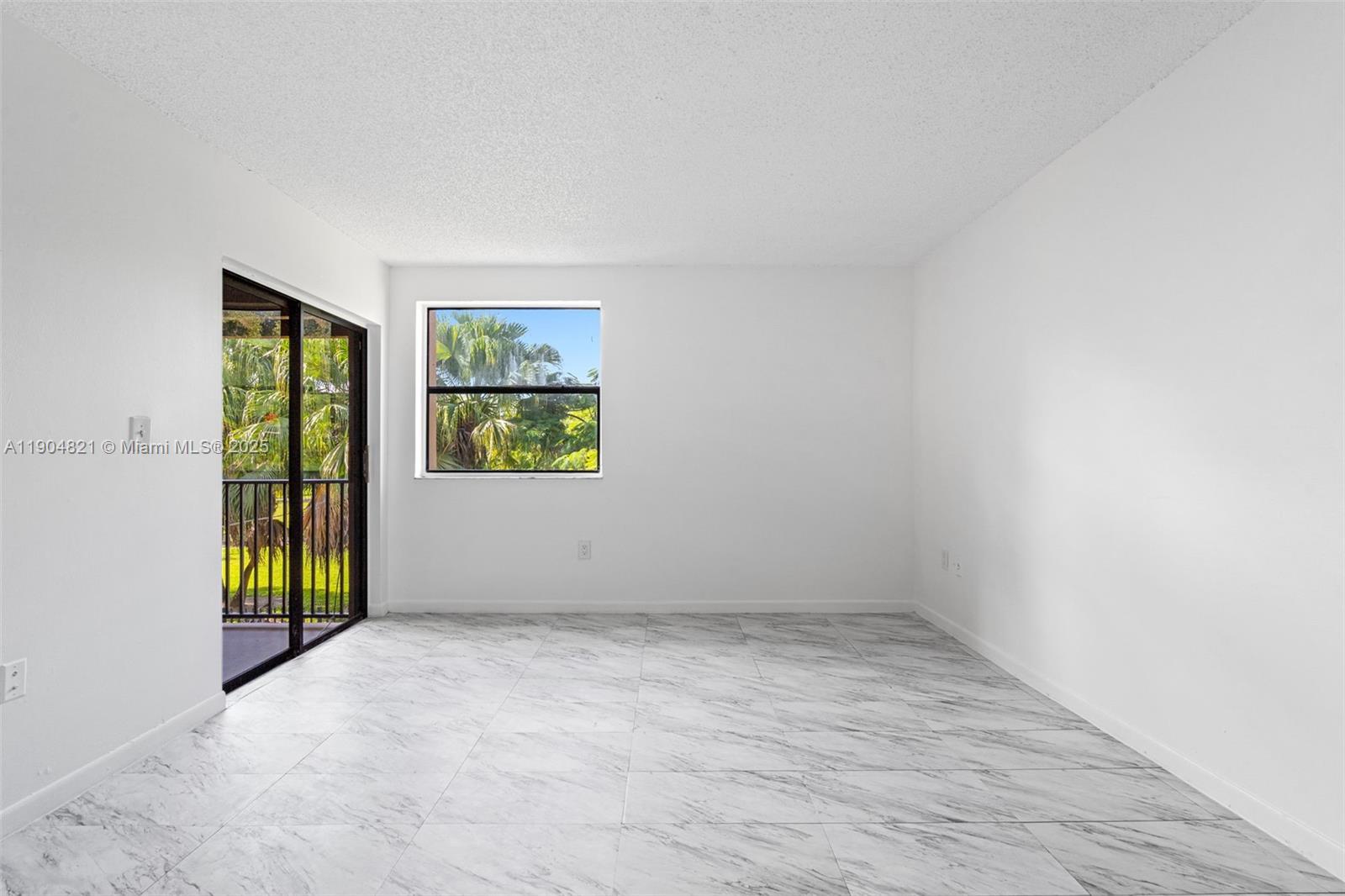 PARK LAKE VILG CONDO PHS - Residential Lease