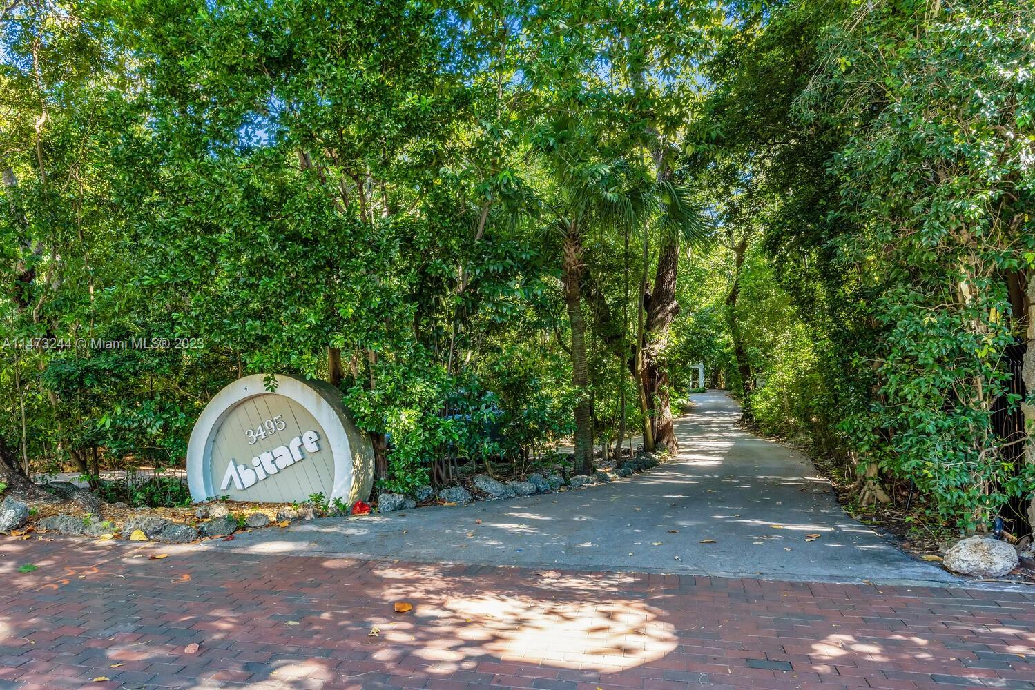 ABITARE CONDO - Residential