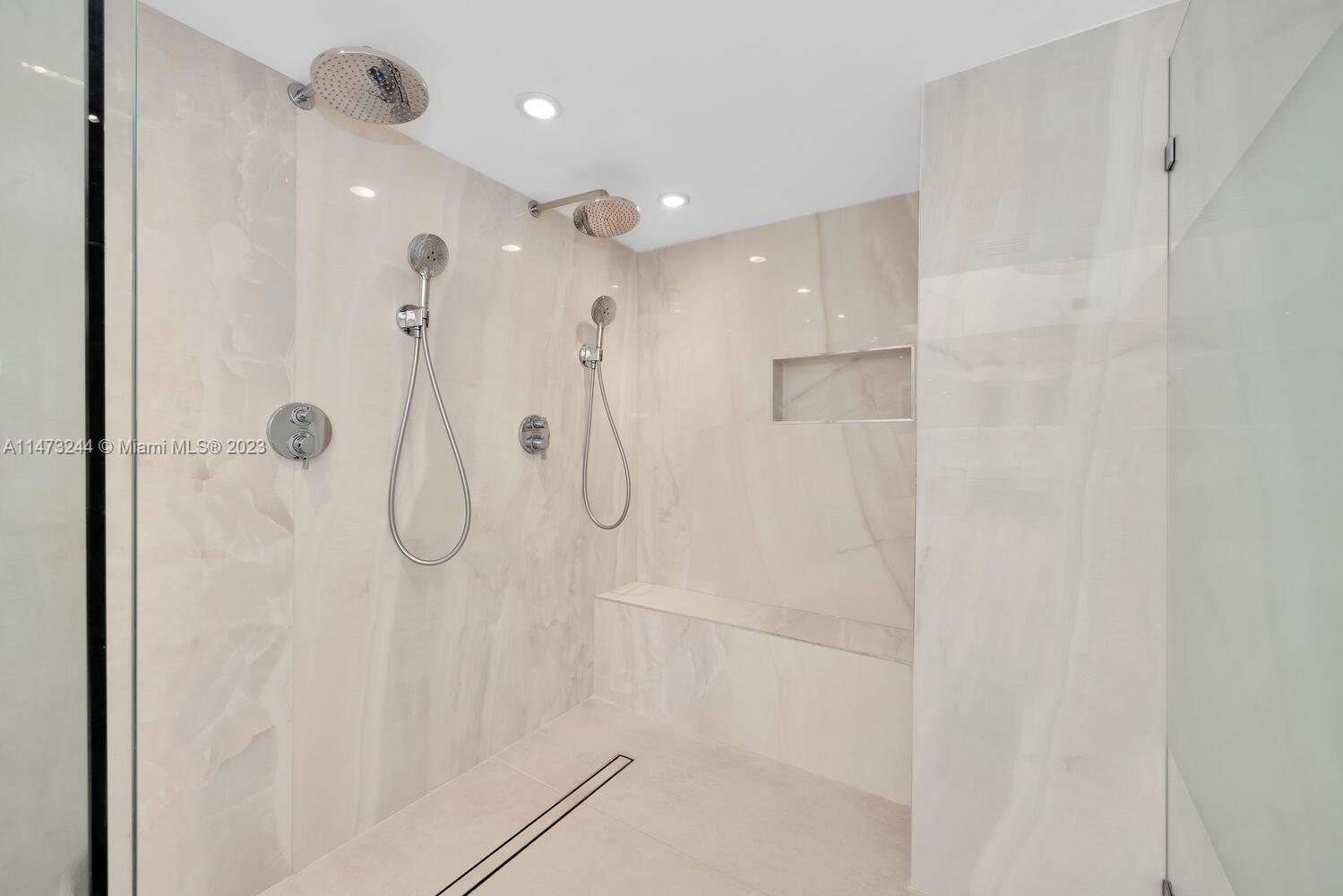 ABITARE CONDO - Residential