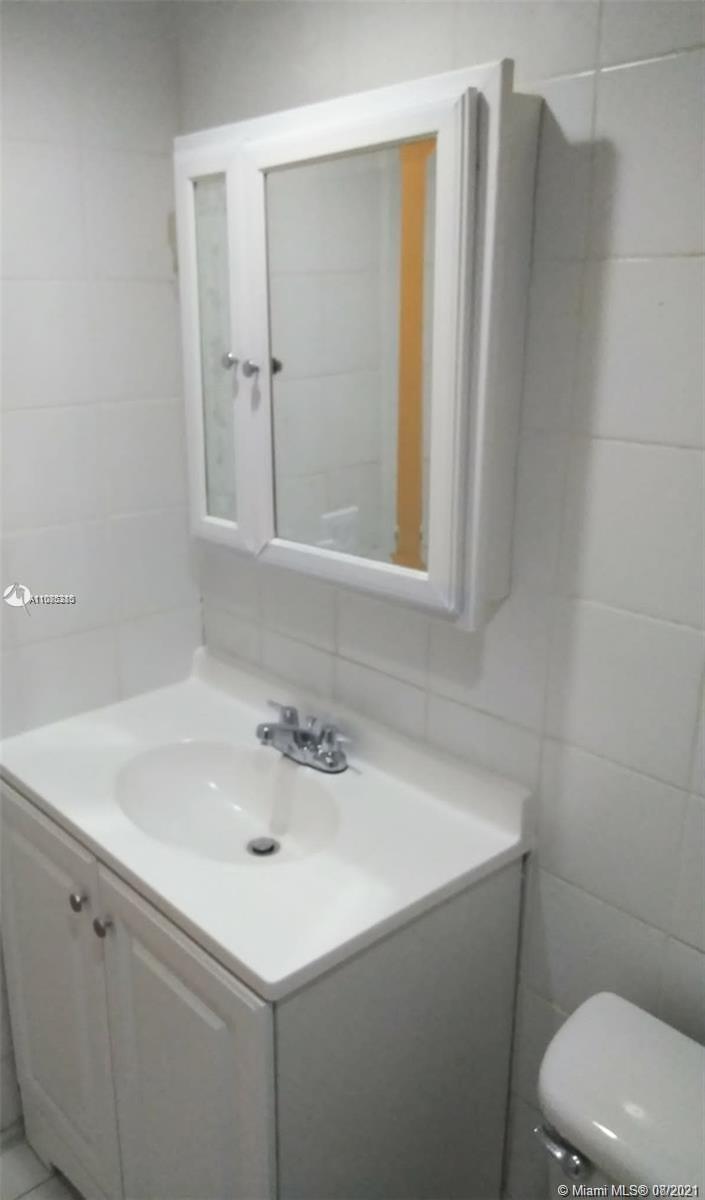 KINGS COVE CONDO - Residential Lease