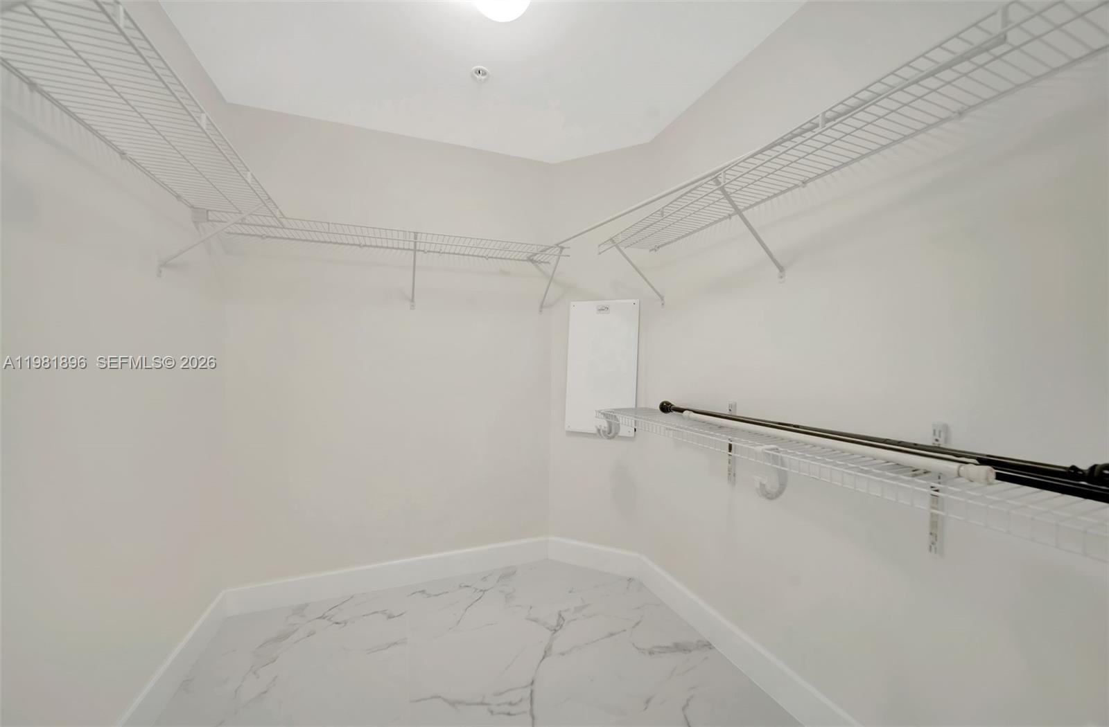 360 CONDO A - Residential