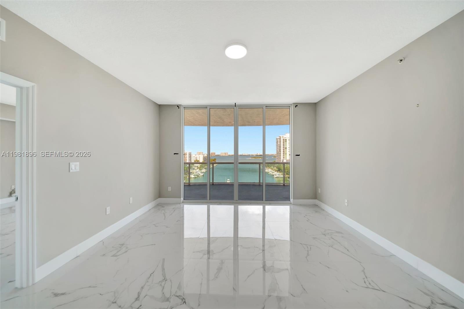 360 CONDO A - Residential
