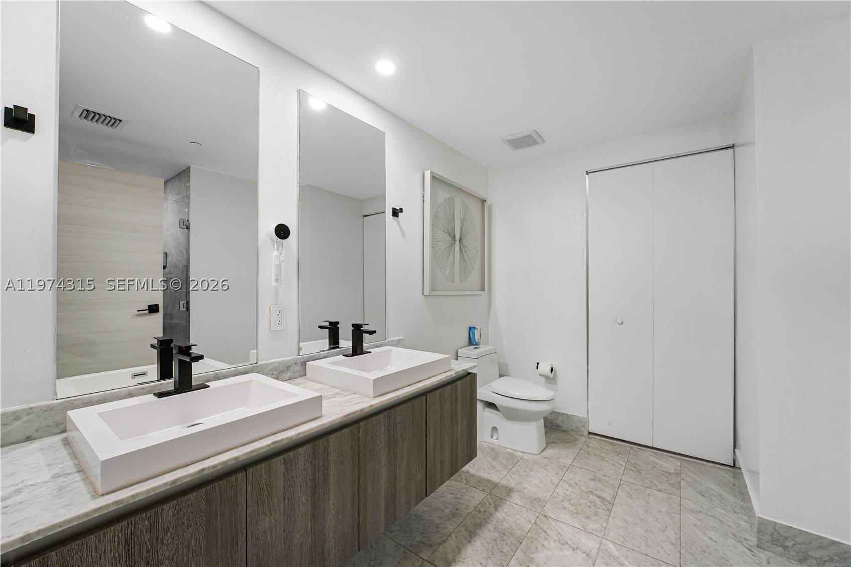 801 SMA RESIDENCES CONDO - Residential