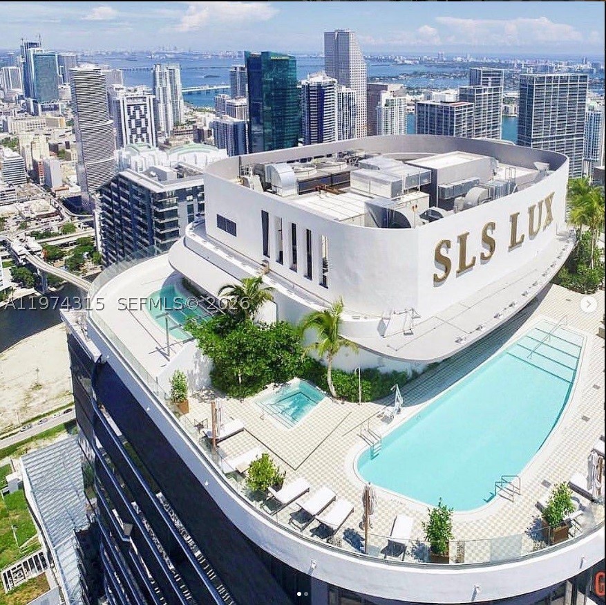801 SMA RESIDENCES CONDO - Residential