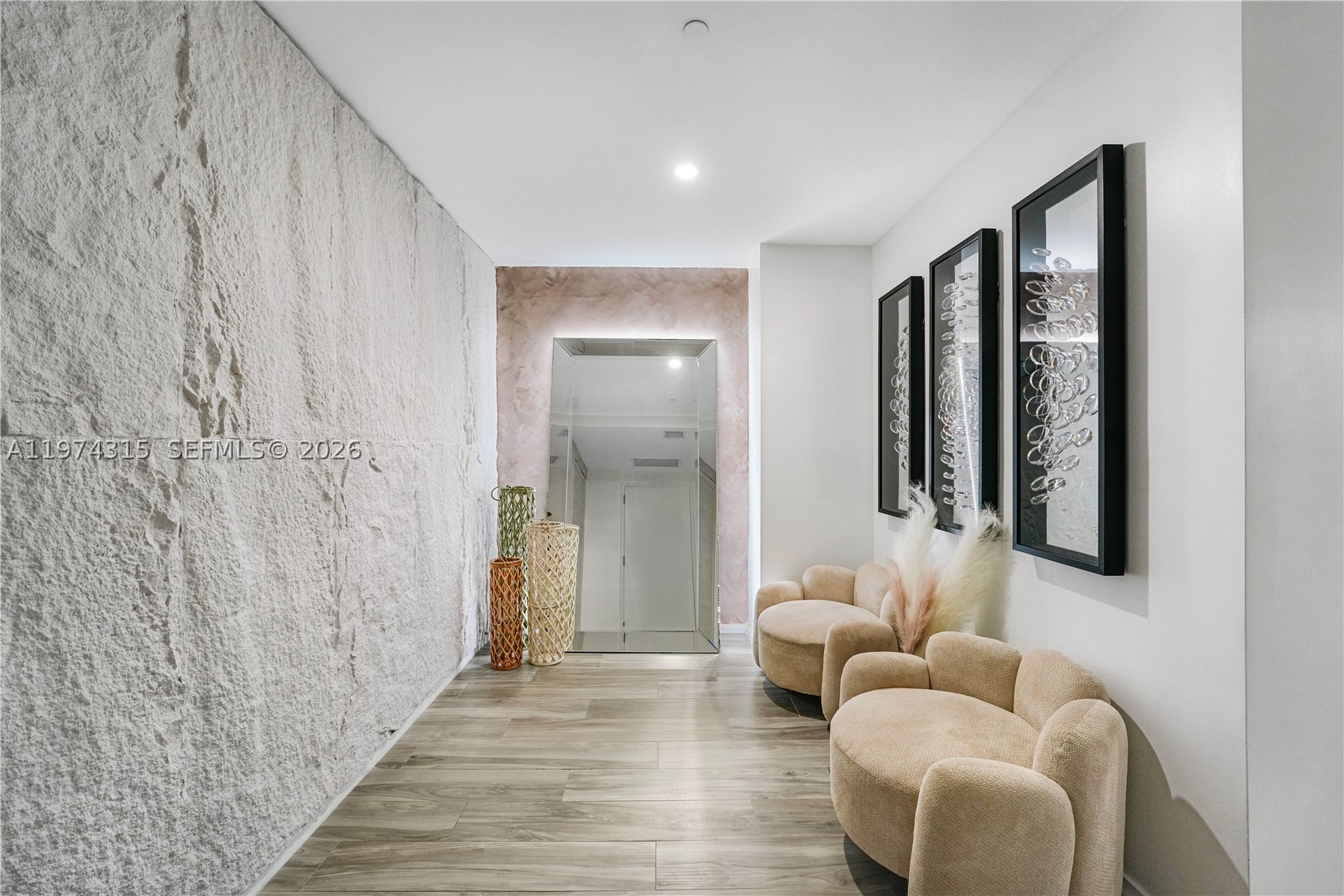801 SMA RESIDENCES CONDO - Residential