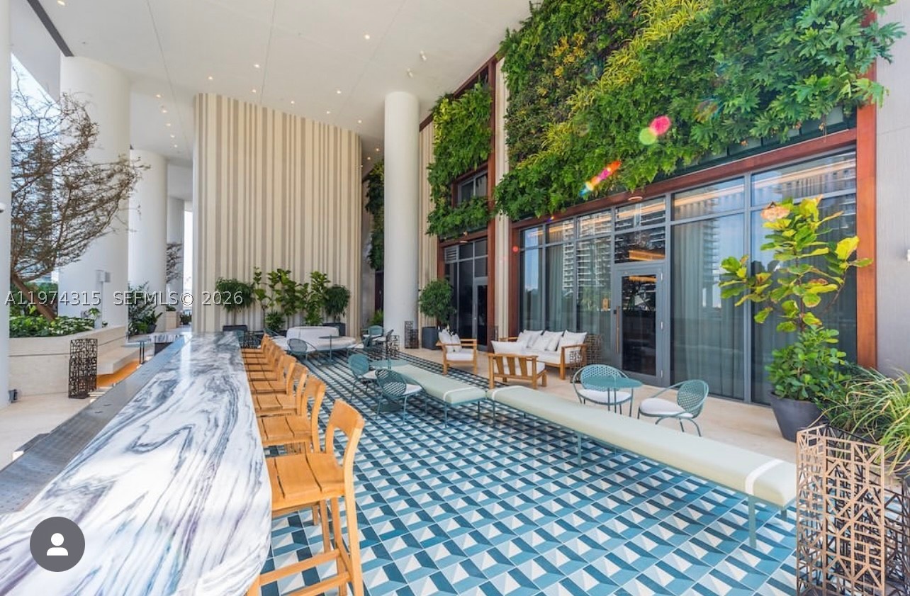 801 SMA RESIDENCES CONDO - Residential